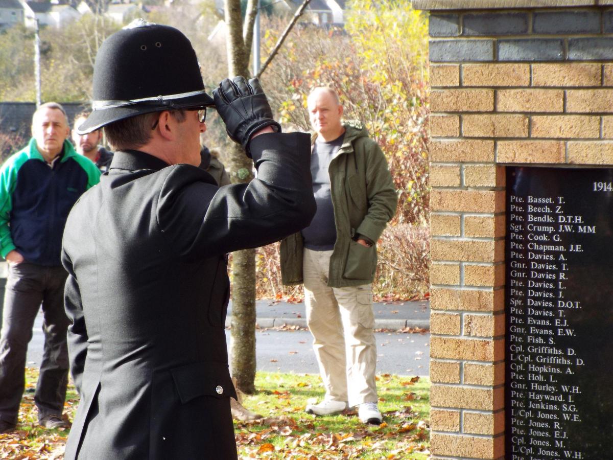 PC Steve Morris pays his respects at Garnant Remembrance Day service