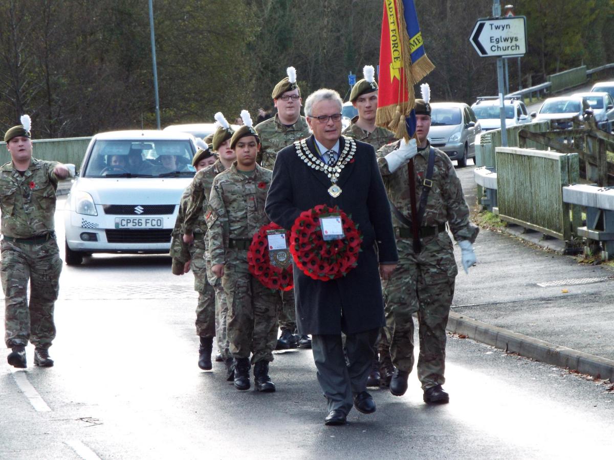 Cwmaman Mayor Kevin Madge leads the march in Garnant.