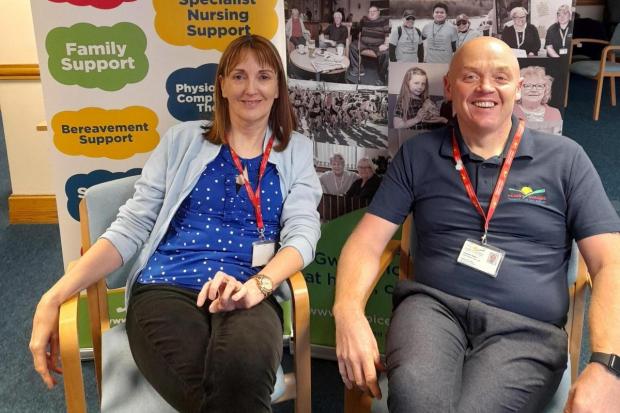 Jill Bowen and Jonathan Pearce, specialist practitioners providing bereavement support at Hospice of the Valleys in Blaenau Gwent, were winners in the 2021 South Wales Health and Care Awards.