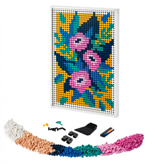 South Wales Guardian: LEGO® Art Floral Art Set. Credit: LEGO