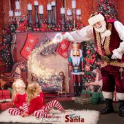 Photographer teams up with charity Santa to deliver the Ultimate Christmas Experience