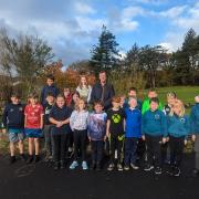Ysgol Drefach pupils with Jonathan Edwards